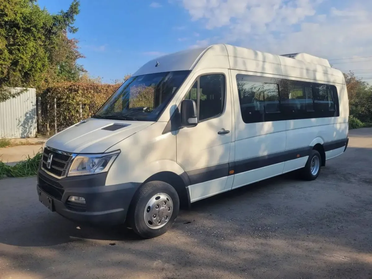 ASIASTAR Eurise Intercity — вид спереди слева