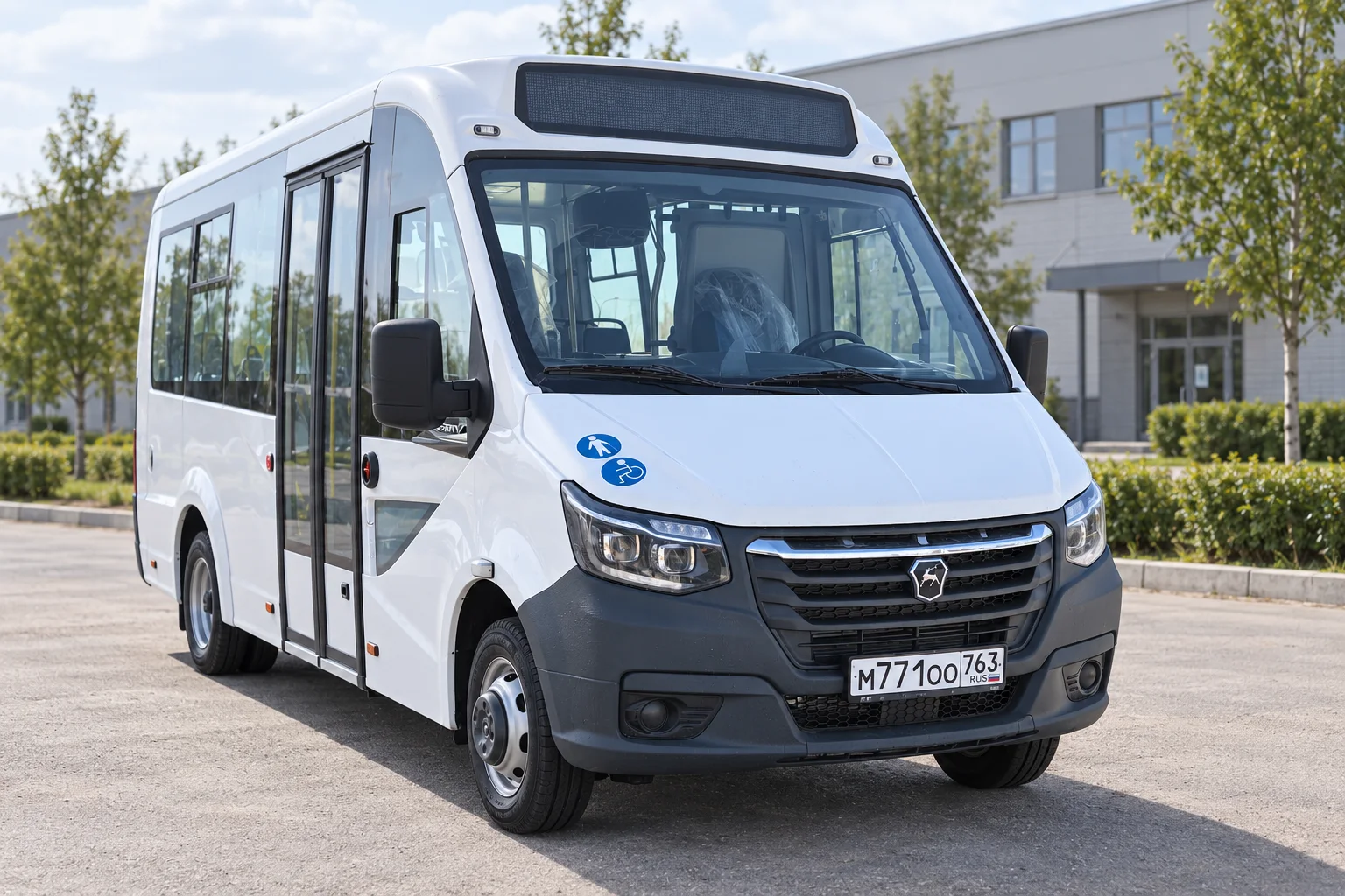 Обложка на основе реального фото микроавтобуса ГАЗ Gazelle City из автопарка Гуд-Лак